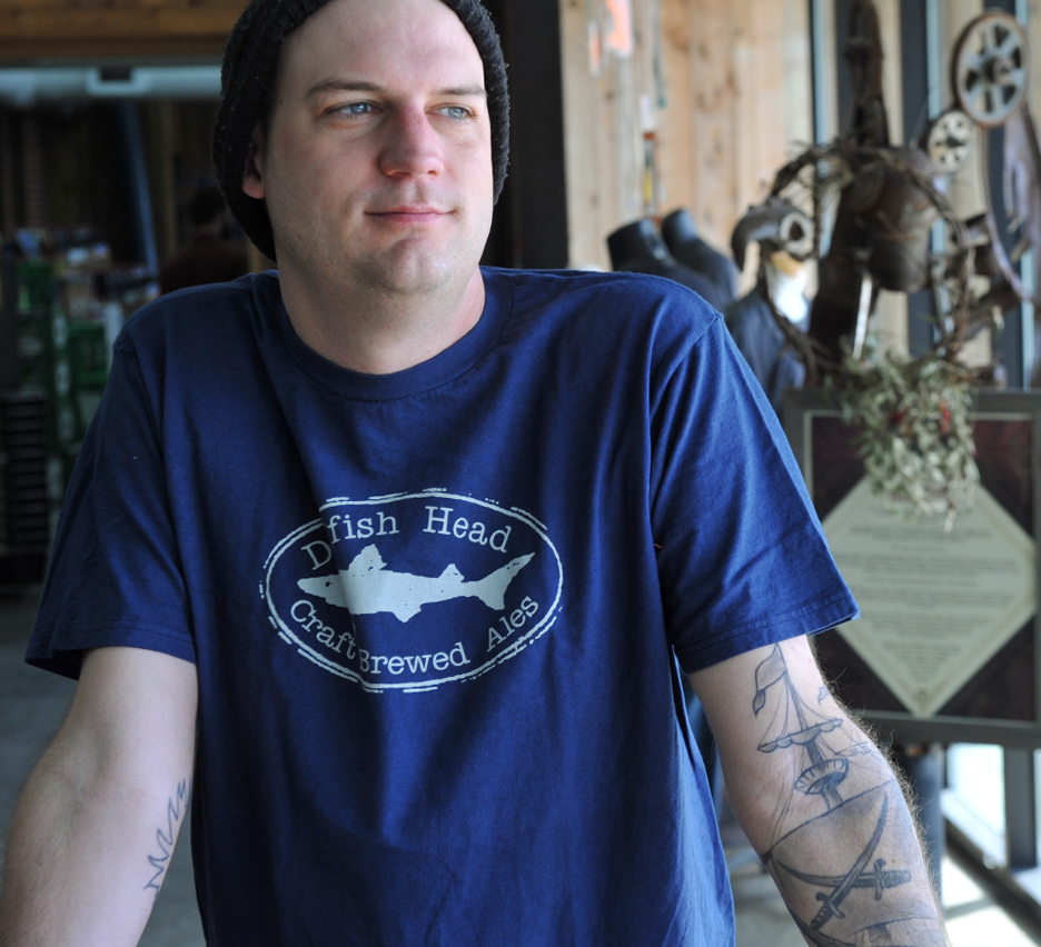 MensNavyLogoShortSleeve MensNavyLogoShortSleeve
