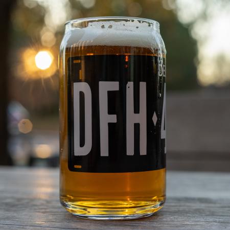 Front of can glass