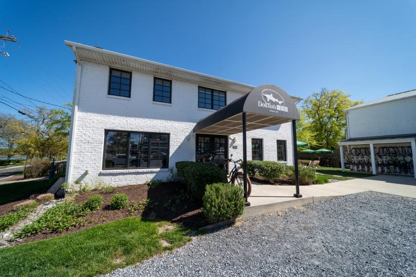 Dogfish INN exterior shot