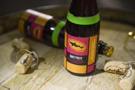 knotty-bits-bottle-7.jpg knotty-bits-bottle-7.jpg