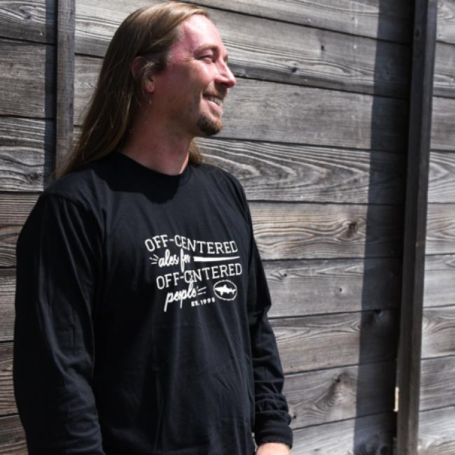 Off-centered longsleeve