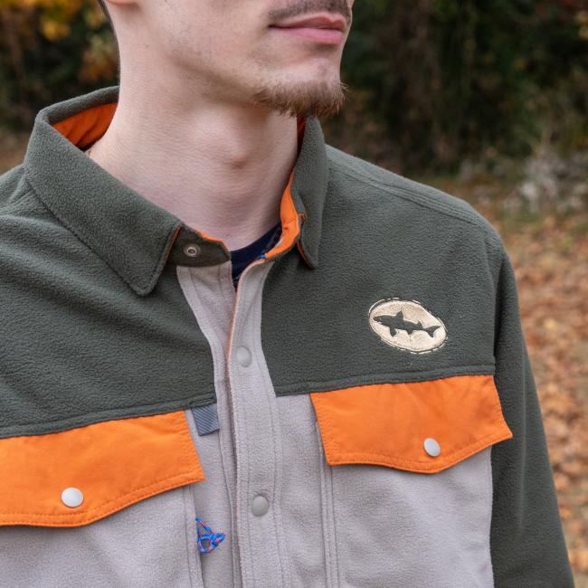 Patagonia M Grey Two Pocket Button Down