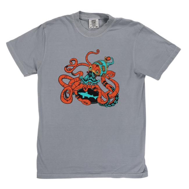 Gray short sleeve t-shirt featuring a colorful graphic of a steampunk-style kraken wearing a diver’s helmet, wrapped around the Dogfish Head logo.